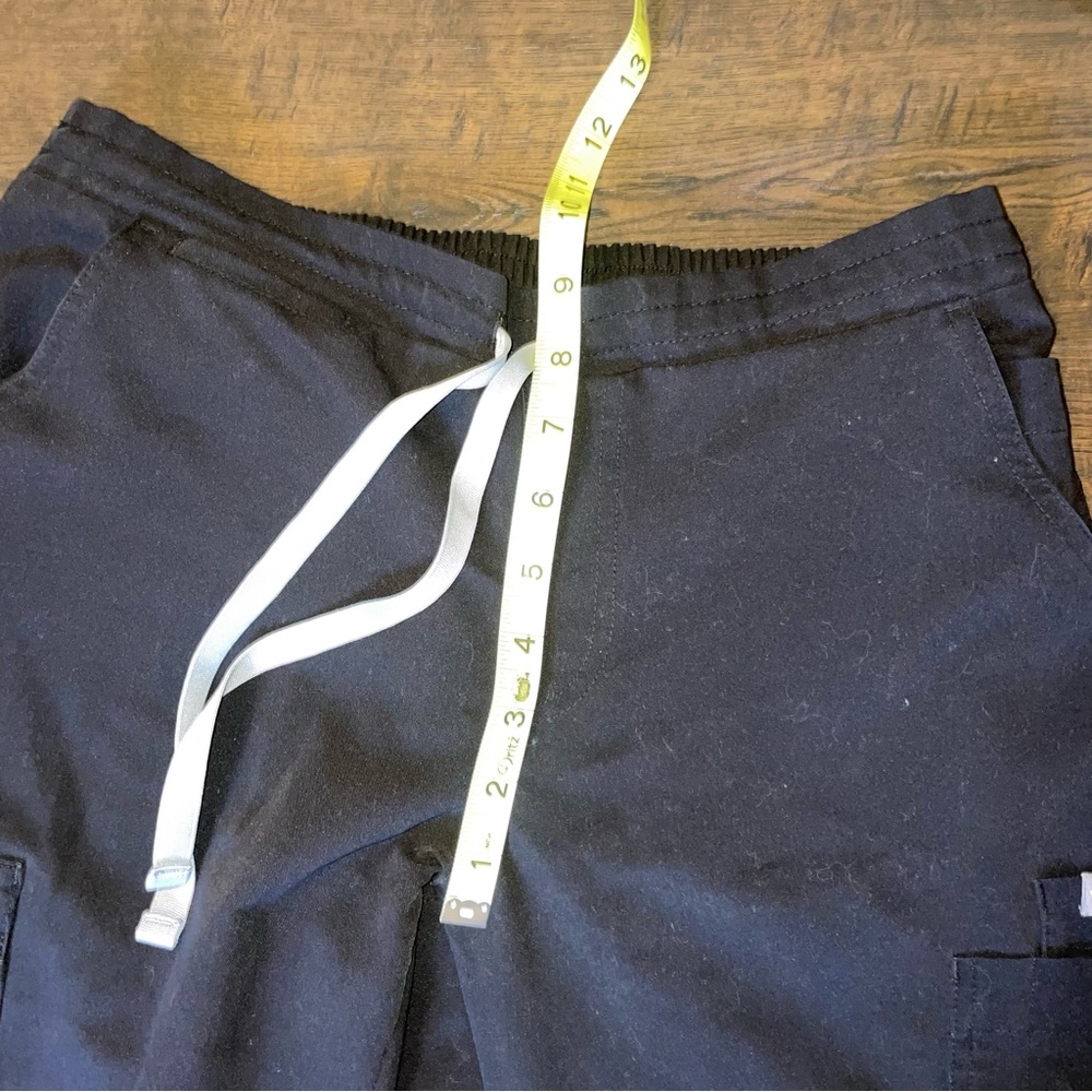 Figs Black petite scrub pants - Picture 7 of 8